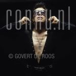 13-05-1978 Link Wray at studio in Amsterdam.

[keywords]Posed, Half Length, Sunglasses[/keywords]